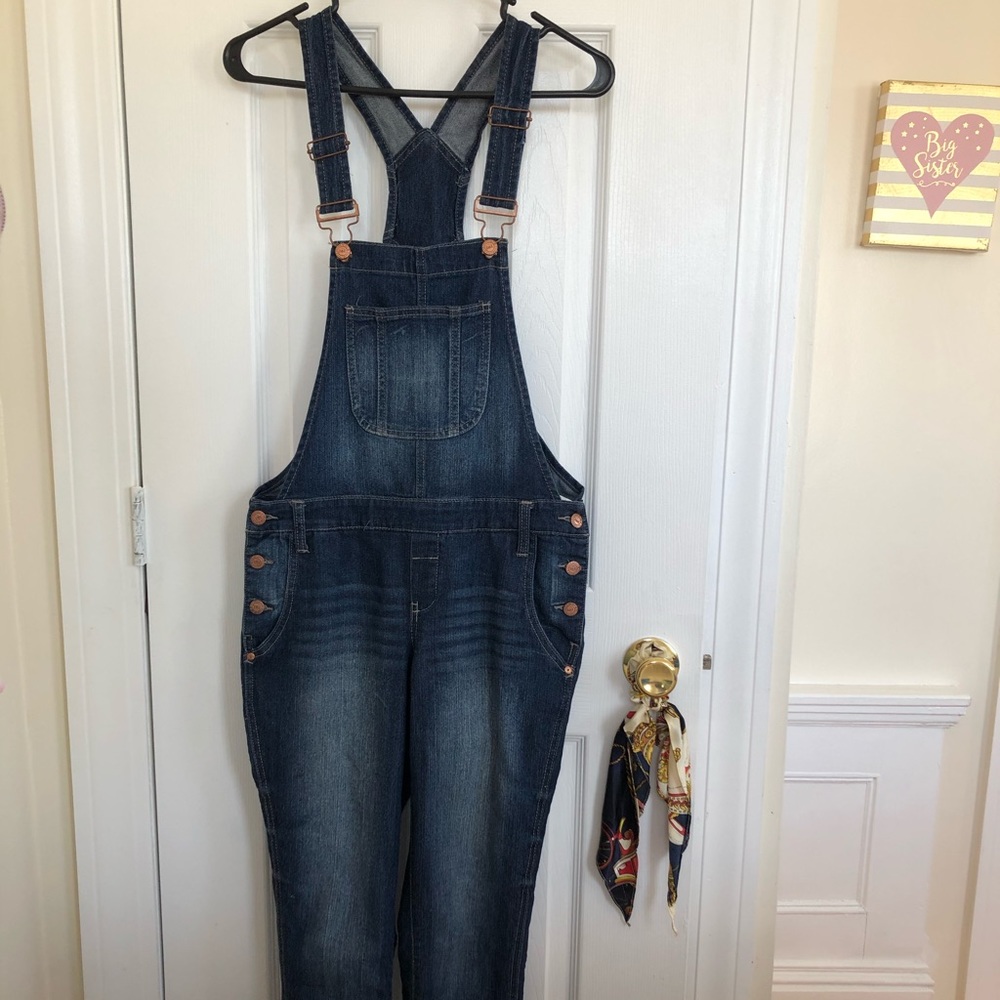 Overall - Picture 2 of 4